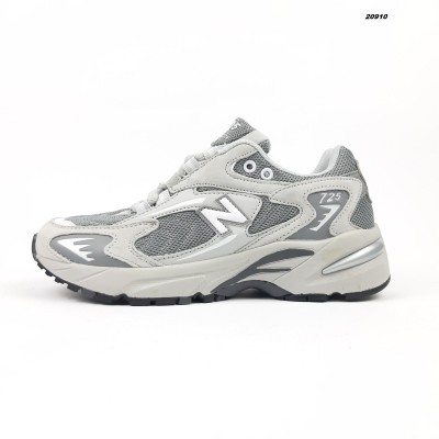 New Balance 725 сірі, Розмір 40 New Balance 725 сірі, Розмір 40