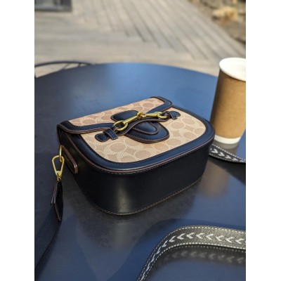 Жіноча сумка Coach чорний моногам Коуч
