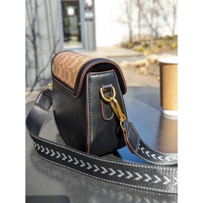 Жіноча сумка Coach чорний моногам Коуч