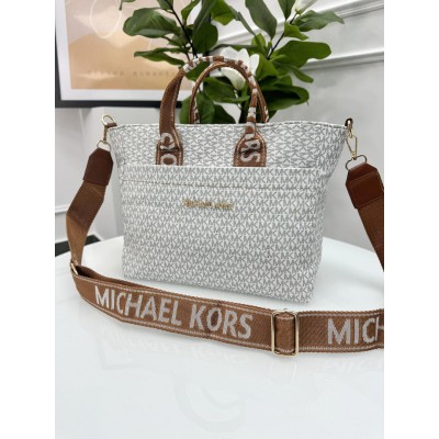Сумка жіноча Майкл Корс шопер білий Michael Kors шоппер через плече Сумка жіноча Майкл Корс шопер білий Michael Kors шоппер через плече