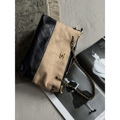 Жіноча сумка Chanel Metiers D’art Bag бежевий на плечі Шанель