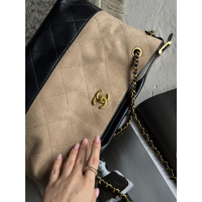 Жіноча сумка Chanel Metiers D’art Bag бежевий на плечі Шанель