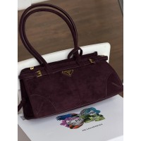 Сумка жіноча Prada Bonnie Medium Suede Shoulder Bag через плече темно-бордовий замша