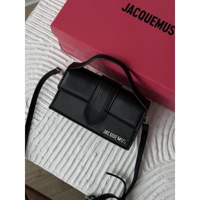 Сумка жіноча Jacquemus Le Bambino Mini Bag чорний через плече Жакмюс Сумка жіноча Jacquemus Le Bambino Mini Bag чорний через плече Жакмюс