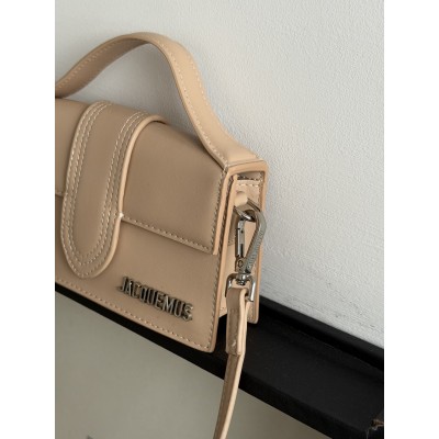 Сумка жіноча Jacquemus Le Bambino Mini Bag бежевий через плече Жакмюс