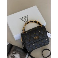 Сумка женская Guess Triana Flap Shoulder черный через плече Гесс Триана