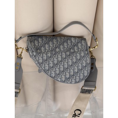 Жіноча сумка Dior Saddle Bag світло-сірий через плече Крістіан Діор сідло