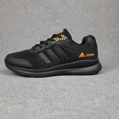 Adidas TERREX черные с оранжевым, Размер 44 Adidas TERREX черные с оранжевым, Размер 44