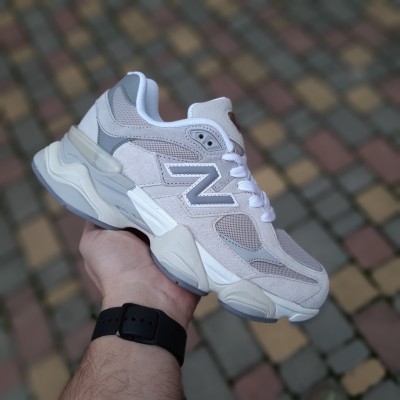New Balance 9060 світло сірі (червоний задник), Розмір 41