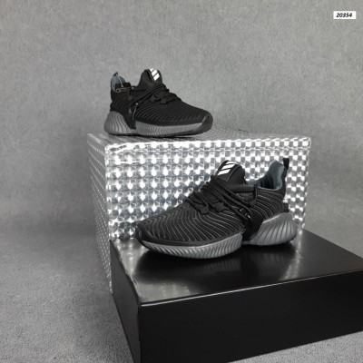 Adidas Alphabounce Instinct чорні на сірій, Розмір 38