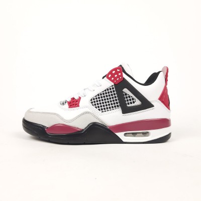 Nike AIR Jordan 4 Retro білі з чорним та червоним, Розмір 38 Nike AIR Jordan 4 Retro білі з чорним та червоним, Розмір 38