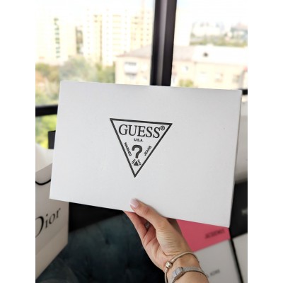 Фірмова упаковка коробка Guess, упаковка на подарунок. Подарункова брендова упаковка Гесс Фірмова упаковка коробка Guess, упаковка на подарунок. Подарункова брендова упаковка Гесс