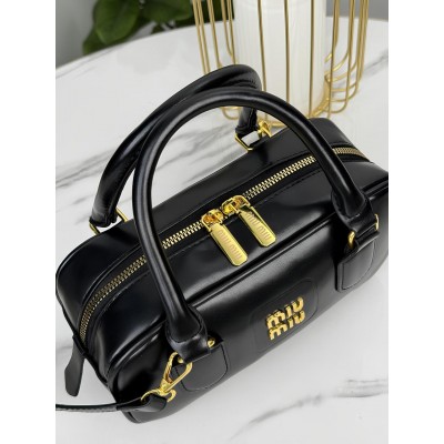 Сумка жіноча Miu Miu Arcadie Leather чорний класичний крос боді Міу Міу