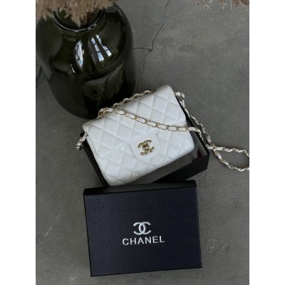 Сумка жіноча через плече Chanel класична Шанель білий міні Сумка жіноча через плече Chanel класична Шанель білий міні