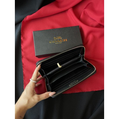 Жіночий гаманець Coach Quilted Leather Zip Around Long Walle чорний Коуч великий