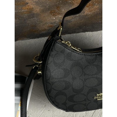 Жіноча сумка багет Coach Kleo чорний через плече Коуч