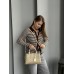 Женская сумка Coach через плече молочный кросс боди Коуч