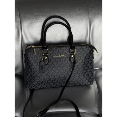 Жіноча сумка Michael Kors Crossbody через плече чорний Майкл Корс Жіноча сумка Michael Kors Crossbody через плече чорний Майкл Корс