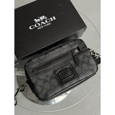 Чоловічі сумки Coach Academy Crossbody Signature Canvas через плече чорний Коуч Чоловічі сумки Coach Academy Crossbody Signature Canvas через плече чорний Коуч