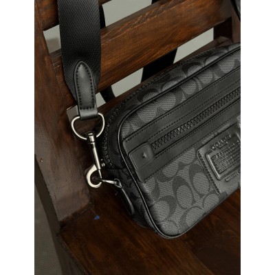 Чоловічі сумки Coach Academy Crossbody Signature Canvas через плече чорний Коуч