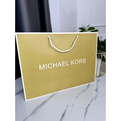 Фірмова упаковка великого пакету Michael Kors, упаковка на подарунок. Подарункова брендова упаковка Мішель Корс Фірмова упаковка великого пакету Michael Kors, упаковка на подарунок. Подарункова брендова упаковка Мішель Корс