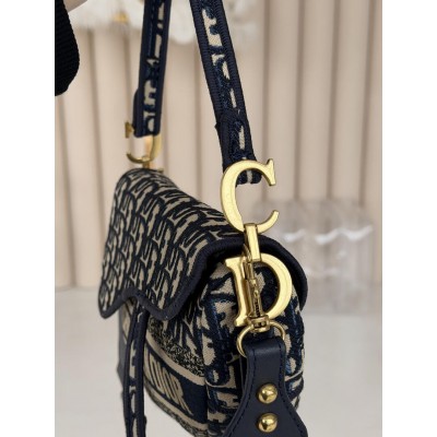 Жіноча сумка Dior Saddle Bag синій напис через плече Крістіан Діор сідло