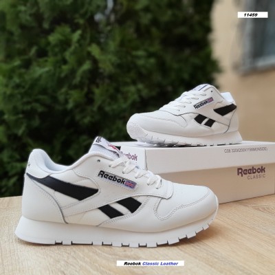 Reebok Classic Leather белые с черным на белом, Размер 43