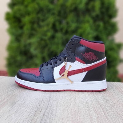 Nike Air Jordan білі з чорним з бордовим, Розмір 44 Nike Air Jordan білі з чорним з бордовим, Розмір 44