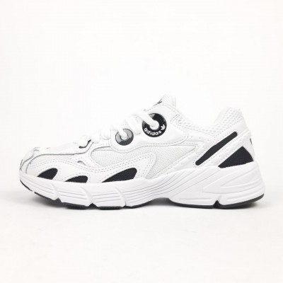 Adidas Astir білі з чорним, Розмір 43 Adidas Astir білі з чорним, Розмір 43