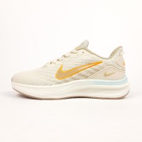 Nike ZOOM Winflo бежеві з помаранчевим, Розмір 38