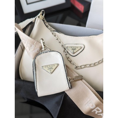 Сумочка жіноча Prada Прада класика молочна