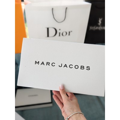 Фірмова упаковка коробка Marc Jacobs, упаковка на подарунок. Подарункова брендова упаковка Марк Джейкобс