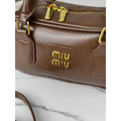 Сумка жіноча Miu Miu Arcadie Leather коричневий класичний крос боді Міу Міу