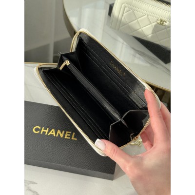 Женский кошелек Chanel белый с комплектацией большой Шанель