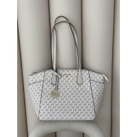 Сумка жіноча Майкл Корс шопер молочний Michael Kors Medium шоппер