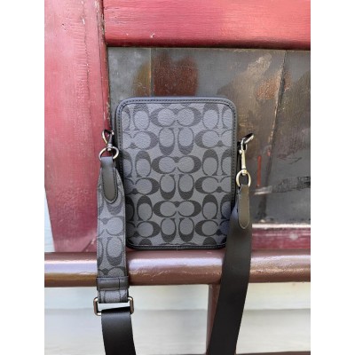 Чоловічі штани COACH Sullivan Crossbody In Signature Canvas With Patche через плече чорний Коуч