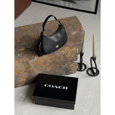 Жіноча сумка багет Coach Kleo чорний класичний через плече Коуч