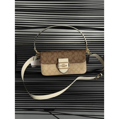 Женская сумка Coach Morgan молочный кросс боди  Коуч Premium