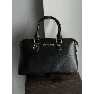 Жіноча сумка Michael Kors Crossbody через плече чорний Майкл Корс Жіноча сумка Michael Kors Crossbody через плече чорний Майкл Корс