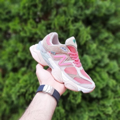 New Balance 9060 рожеві з бежевим, Розмір 39