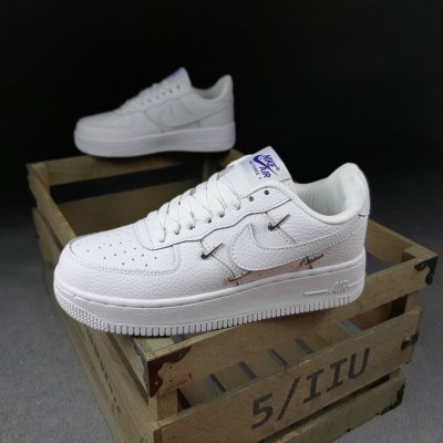 Nike Air Force 1 LX белые с черным, Размер 44