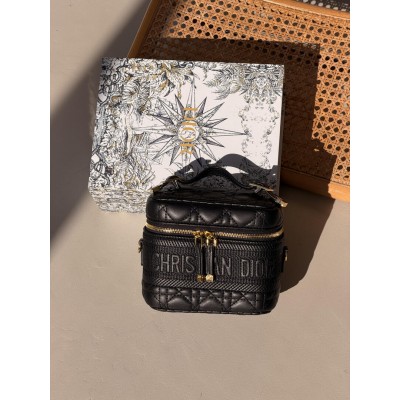 Сумка жіноча Christian Dior Small Dior Travel Vanity Case чорний через плече Крістіан Діор Сумка жіноча Christian Dior Small Dior Travel Vanity Case чорний через плече Крістіан Діор