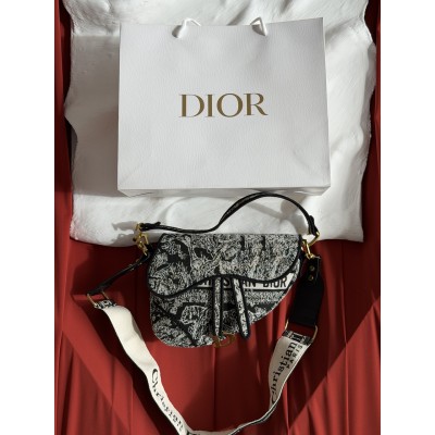 Жіноча сумка Dior Saddle Bag чорний тигр через плече Крістіан Діор сідло