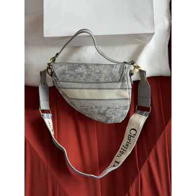 Жіноча сумка Dior Saddle Bag світло-сірий тигр через плече Крістіан Діор сідло