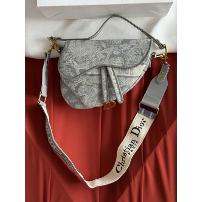 Жіноча сумка Dior Saddle Bag світло-сірий тигр через плече Крістіан Діор сідло