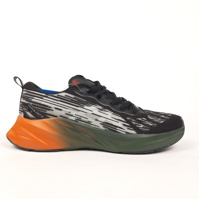 Asics Novablast 3 чорні з білим та помаранчевим, Розмір 38 Asics Novablast 3 чорні з білим та помаранчевим, Розмір 38