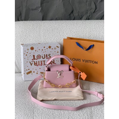 Жіноча сумка клатч Louis Vuitton Capucines East-West Medium через плече Луї Віттон рожевий класичний Жіноча сумка клатч Louis Vuitton Capucines East-West Medium через плече Луї Віттон рожевий класичний