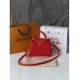 Женская сумка клатч Louis Vuitton Capucines East-West Medium через плечо Луи Виттон красный классический