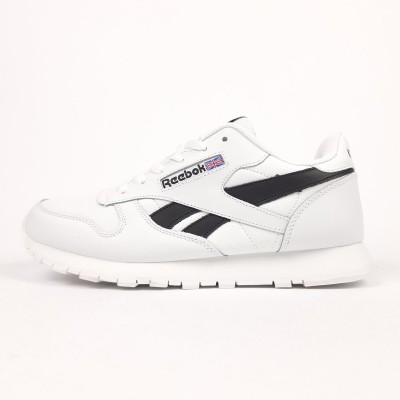 Reebok Classic Leather білі з чорним на білій, Розмір 45 Reebok Classic Leather білі з чорним на білій, Розмір 45