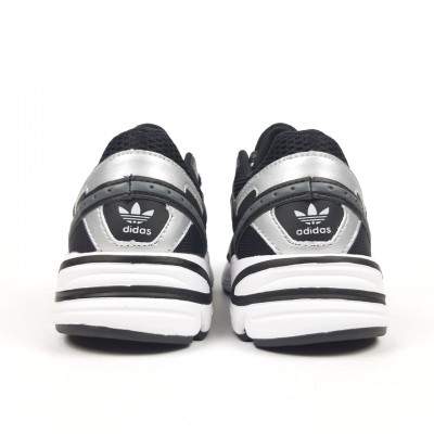 Adidas Astir чорні на білій, Розмір 41